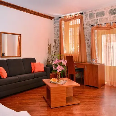 B&B 노라