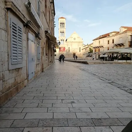 Oda ve Kahvaltı Villa Nora Hvar 4*