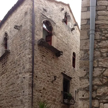 Villa Nora Hvar 4*