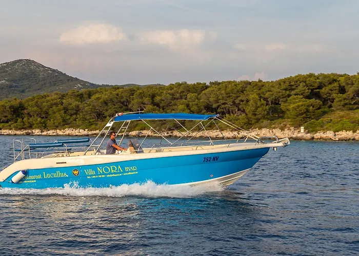 Bed & Breakfast Nora Hvar 4*