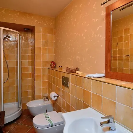 Nora Hvar 4*